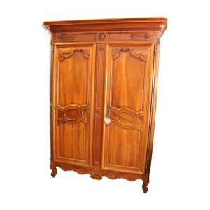 Armoire de type Sennecey le Grand