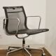 Lot de 2 fauteuils modèle EA 117 de Charles et Ray Eames par Vitra
