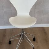 Vintage Desk Chair 3117 by Arne Jacobsen for Fritz Hansen in White