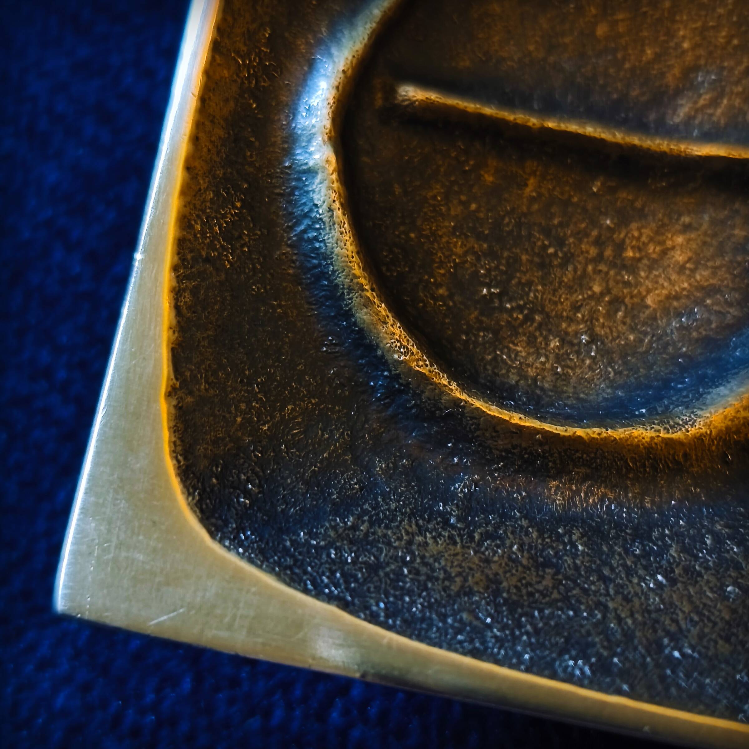 Brutalist bronze ashtray by Alfieri Gardone for Lauterbach.