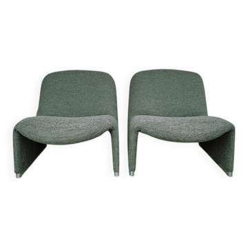 Pair of Alky armchairs by Giancarlo Piretti, Castelli 1970s, Minotti bouclé.