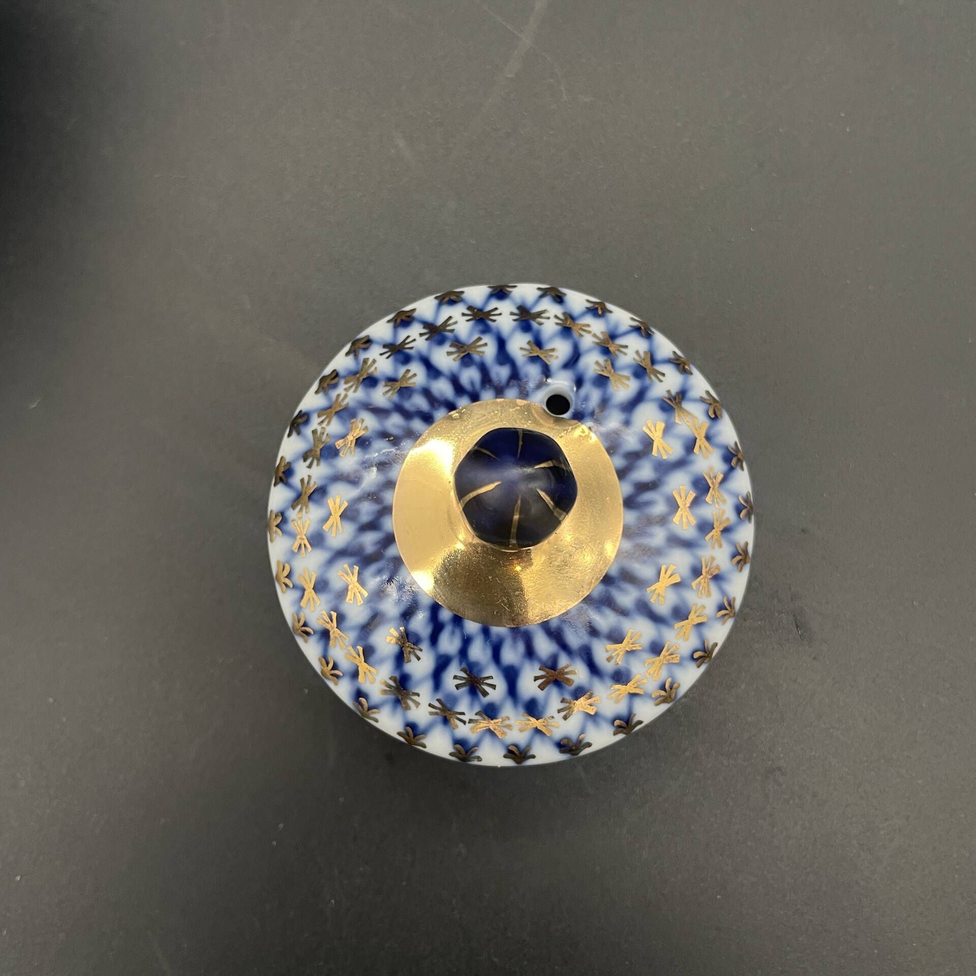 Lomonosov porcelain sugar bowl LFZ – Cobalt net pattern – Russia,