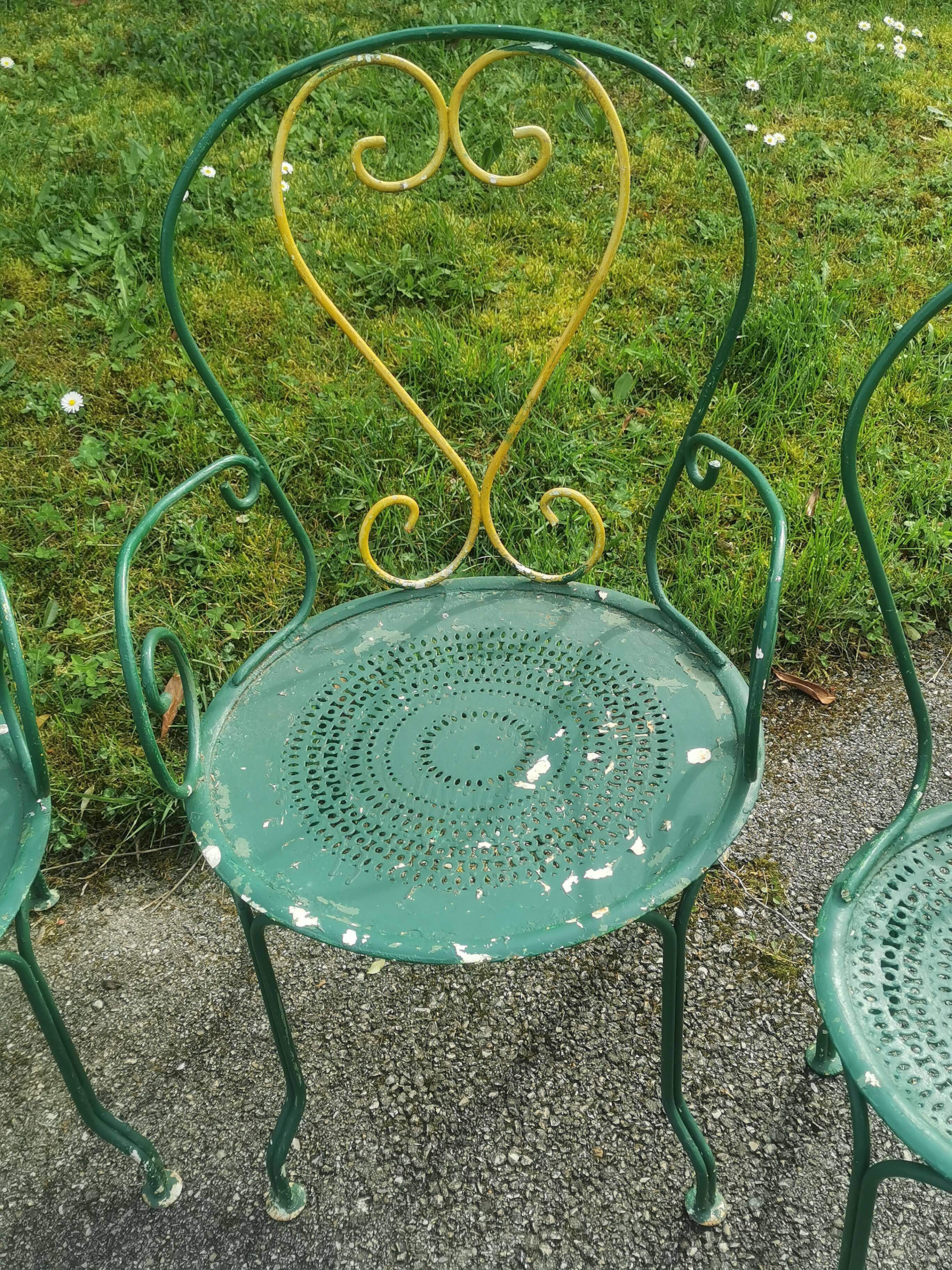 Set of 2 vintage garden chairs and 2 armchairs
