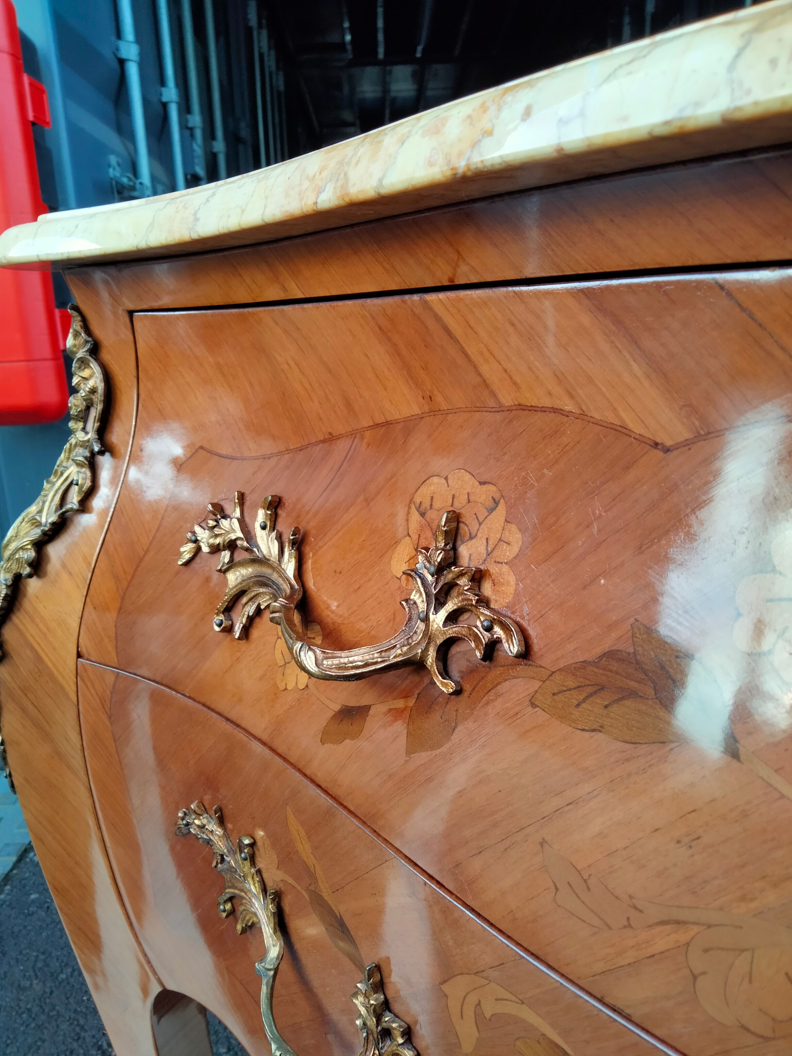 Commode ancien Louis XV marqueterie plateau marbre