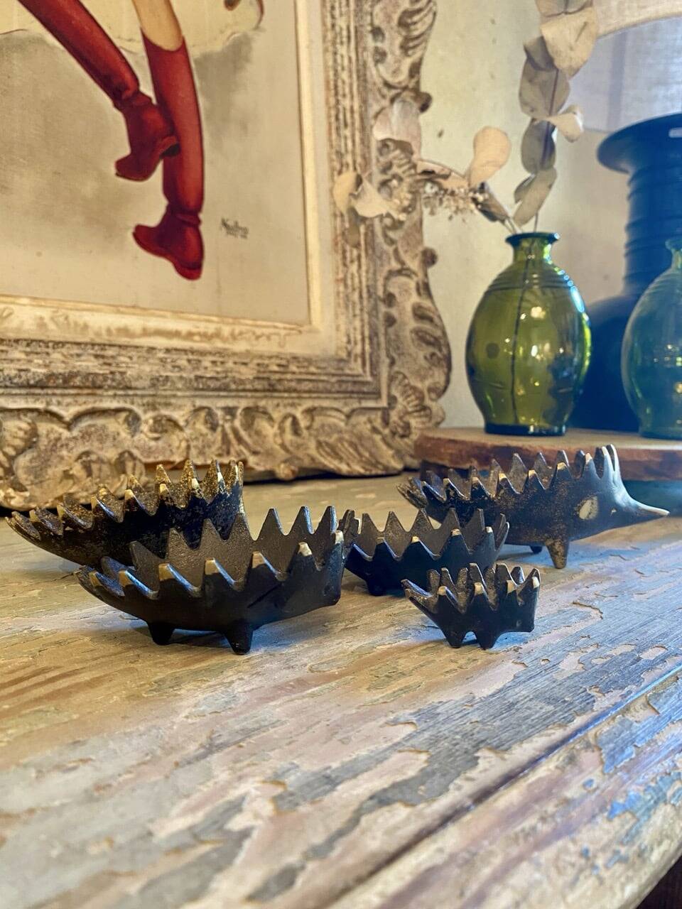 Hedgehog nesting ashtray/trinket dish in brass, attributed to Walter Bosse, for Hertha Baller, Austria 1950s.