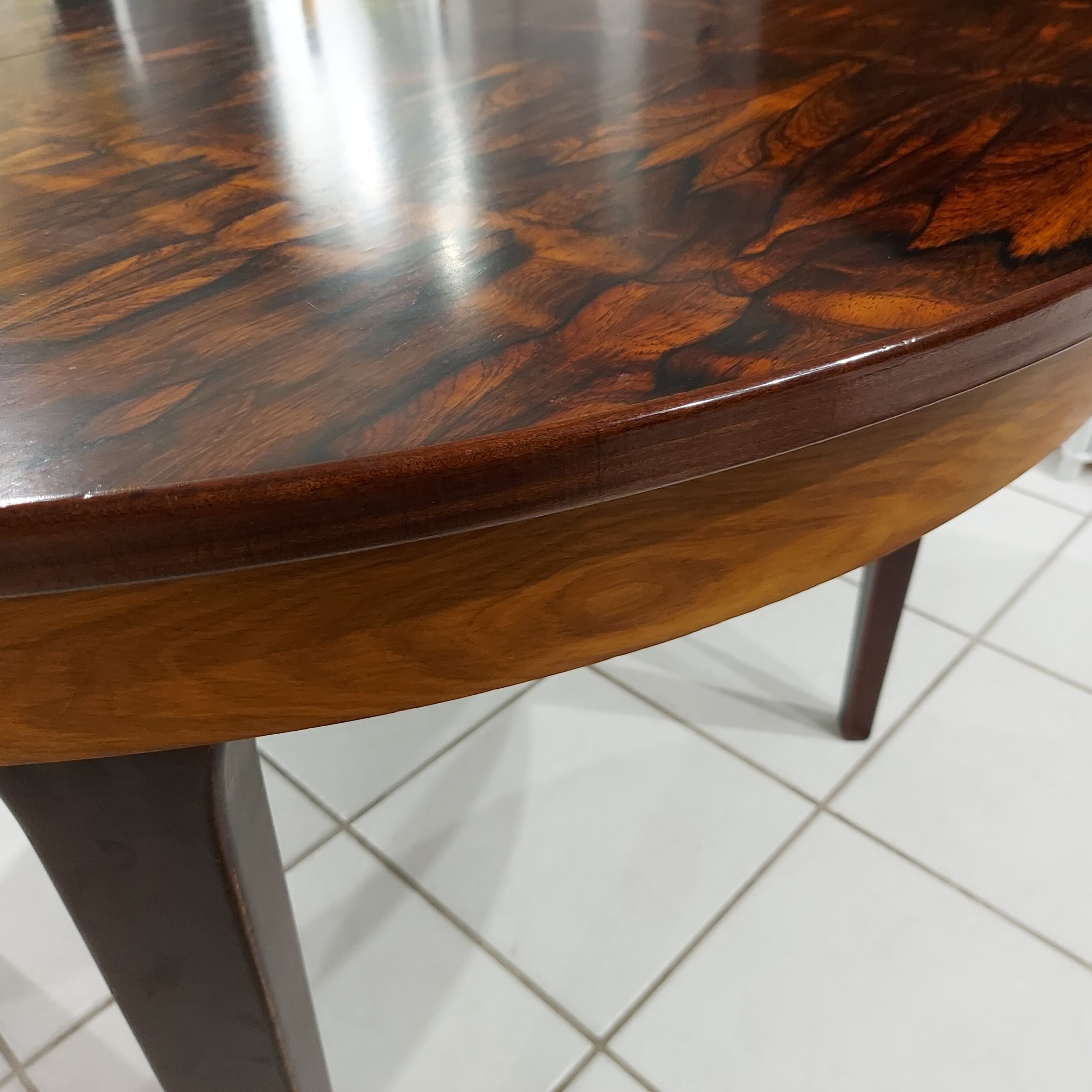 Scandinavian extendable rosewood table from the 1970s