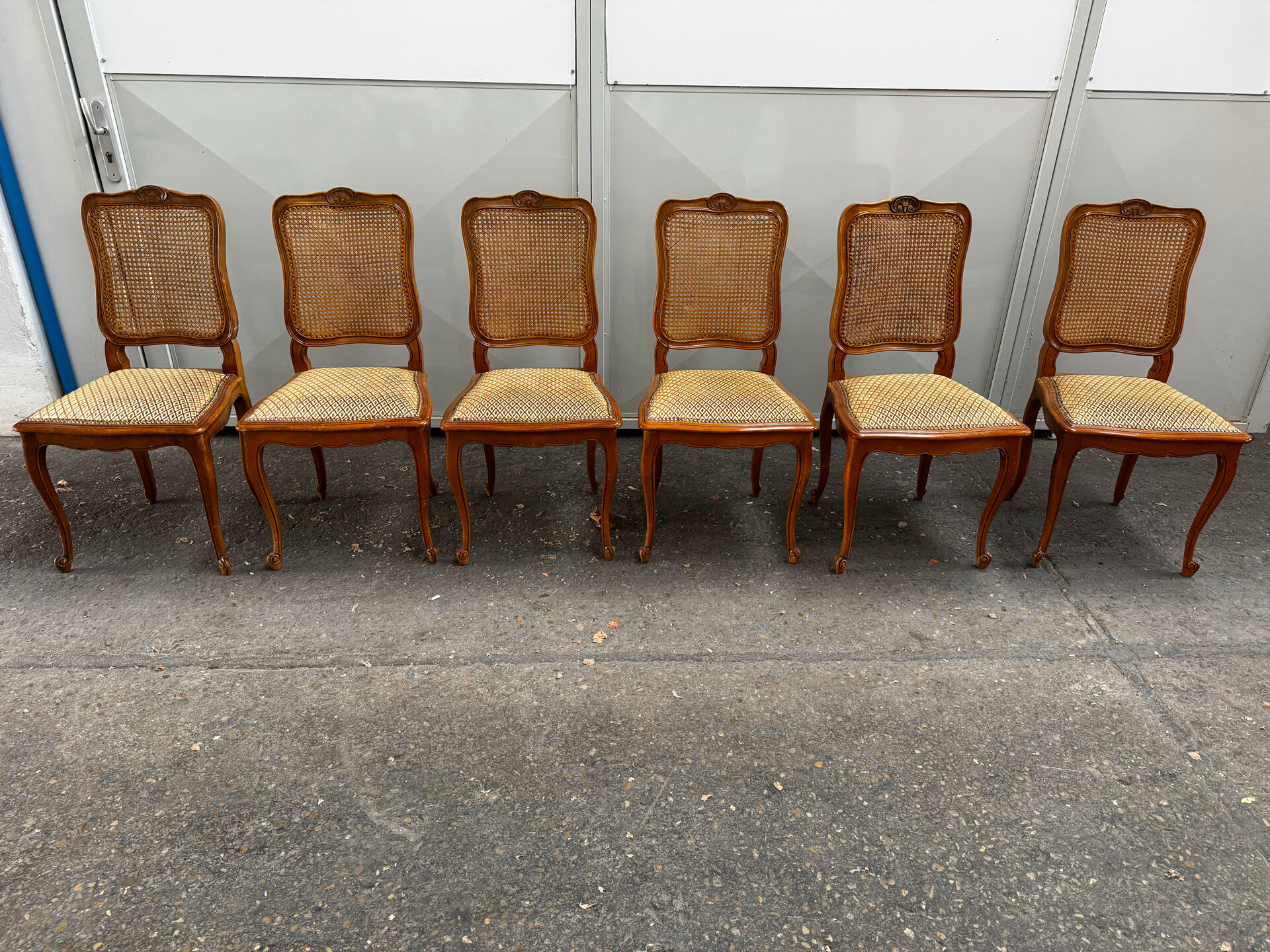 Set of 6 chairs in Louis XV style - carved wood and caning
