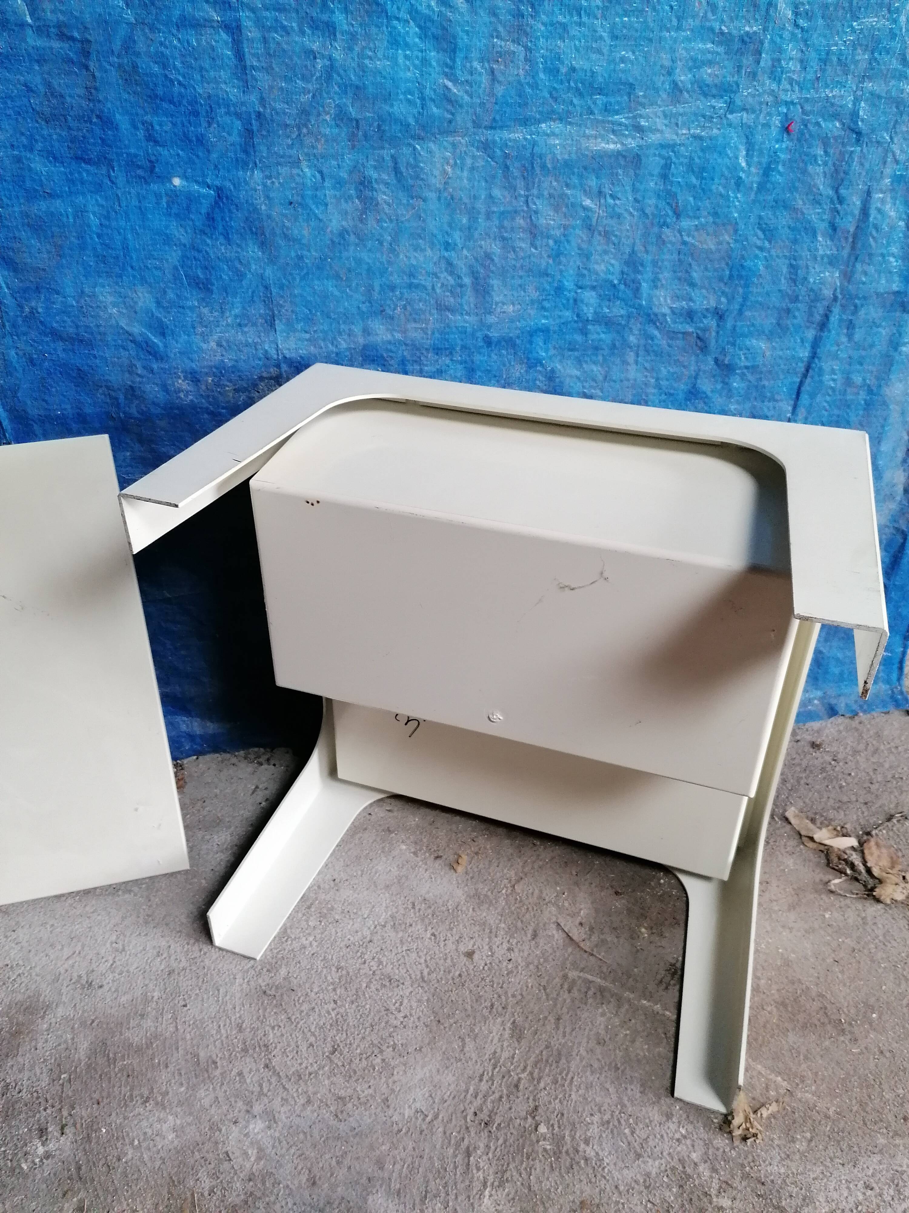 Prisunic Flair sewing table 60/70