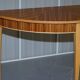 Paire de tables console demilune Bevan Funnell Phoenix en bois de zebrano