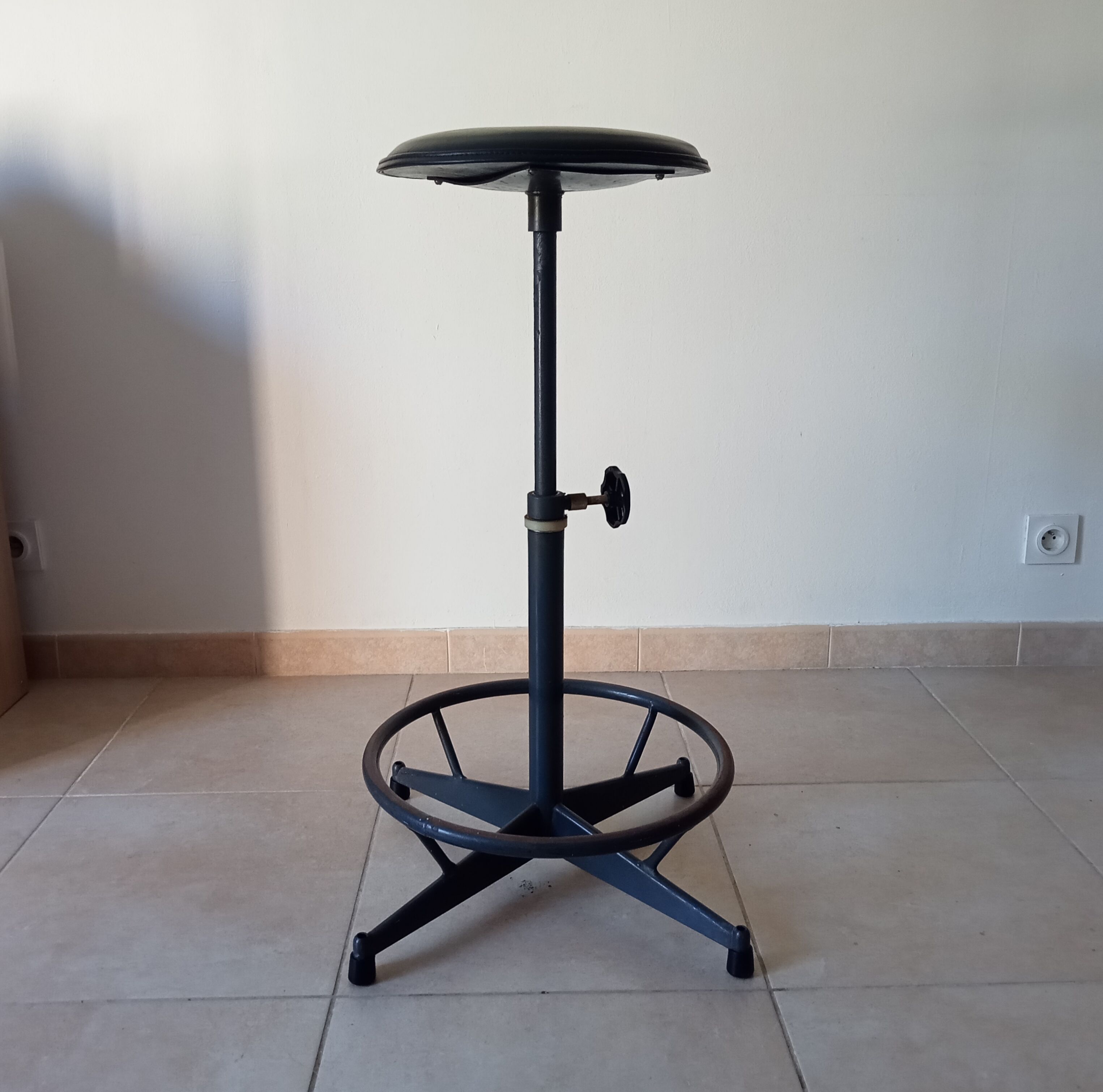 Vintage industrial workshop stool SIPE ITALY 1960s