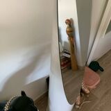 Lipstick mirror on foot