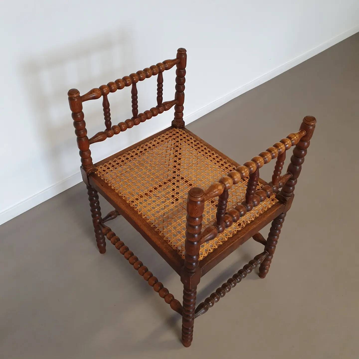 Matching Bobbin family group 1 x bench, 3 x chair.