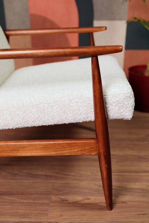 Chaise de salon vintage en bouclée blanche au design des années 50