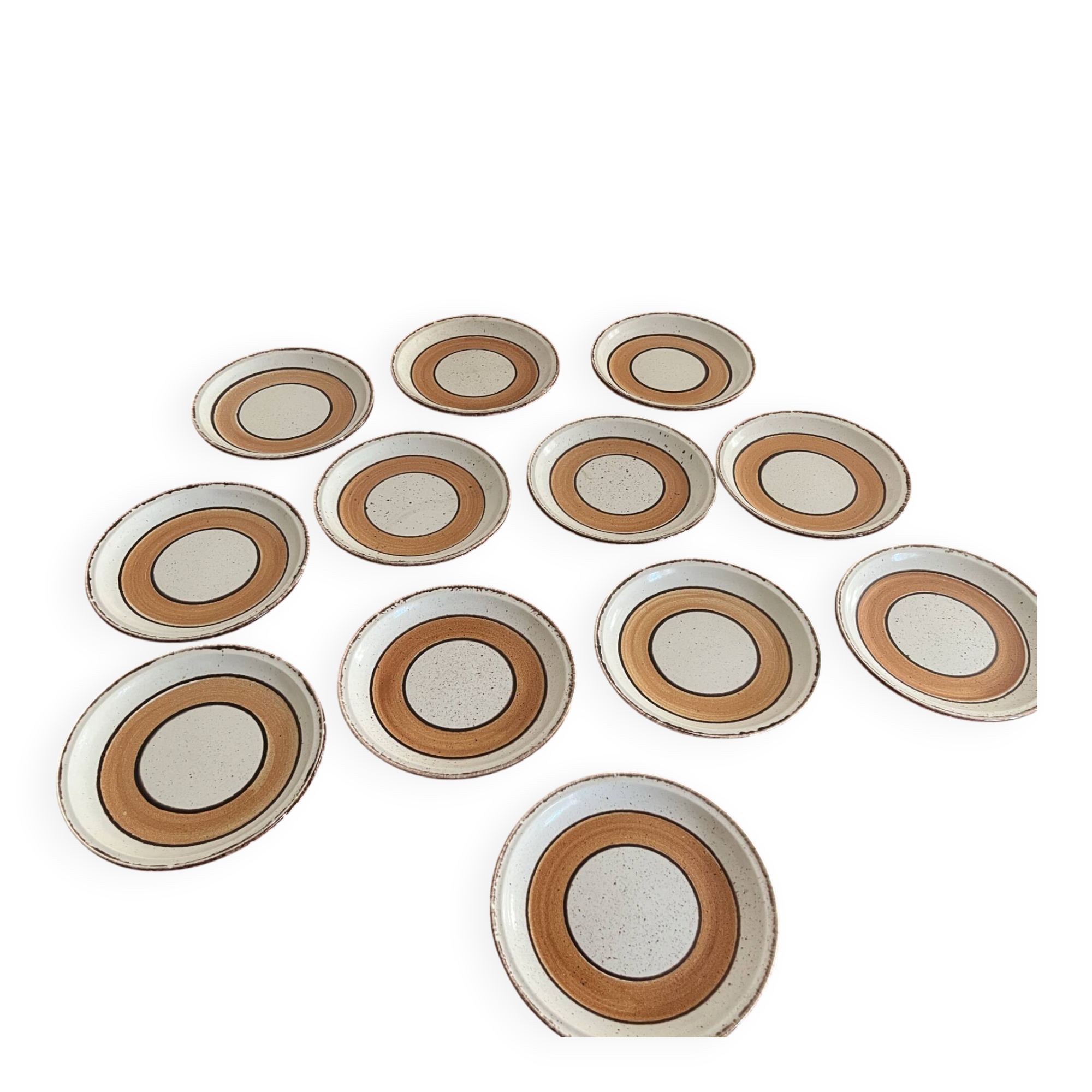 Twelve vintage dessert plates Gien Vésuve