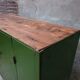 Comptoir industriel en acier vert
