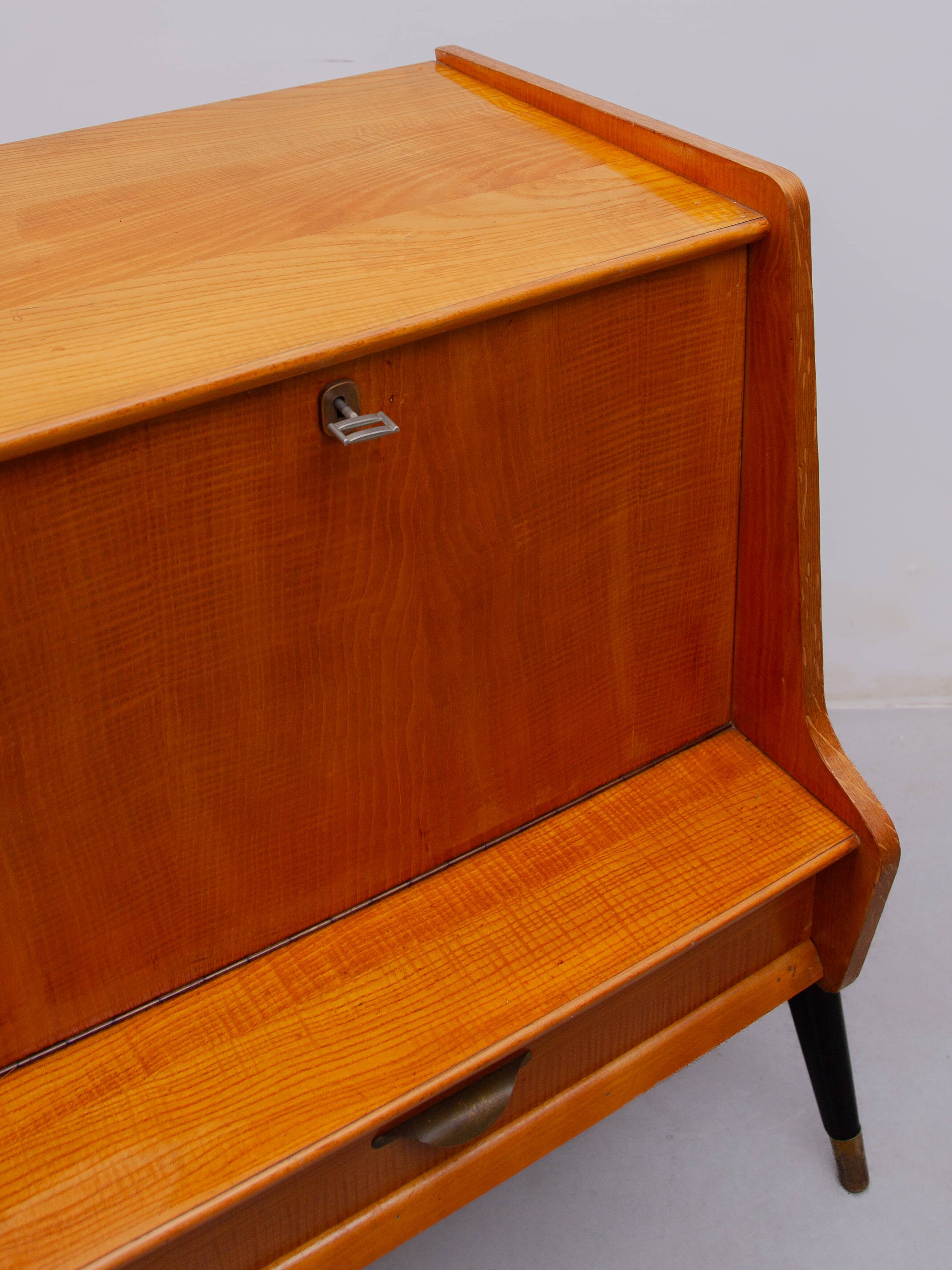 Oswald Vermaercke Sideboard with Black and White Sliding Doors, 1950s for V