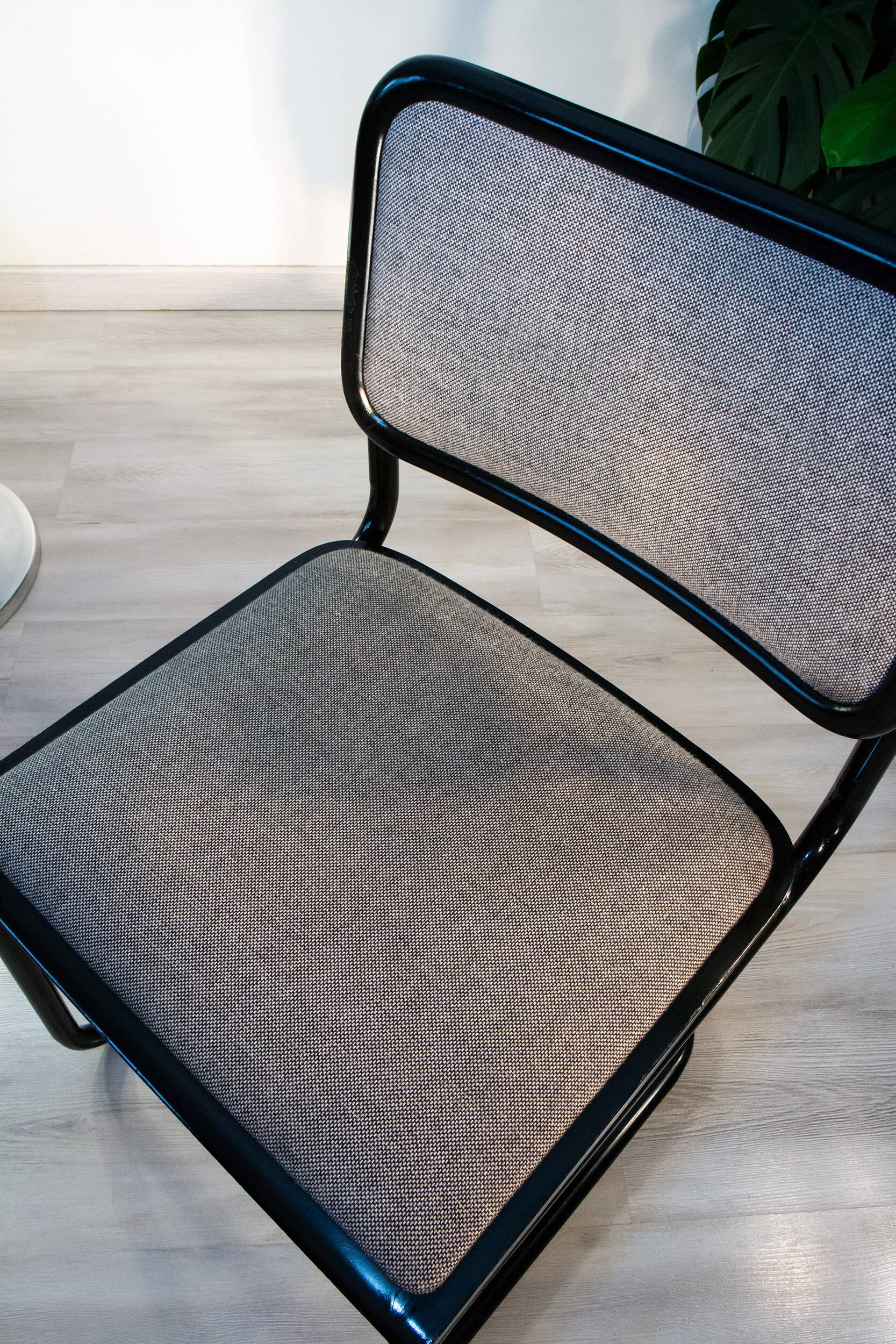 Cesca B32 chair, black and heather gray, Italian edition
