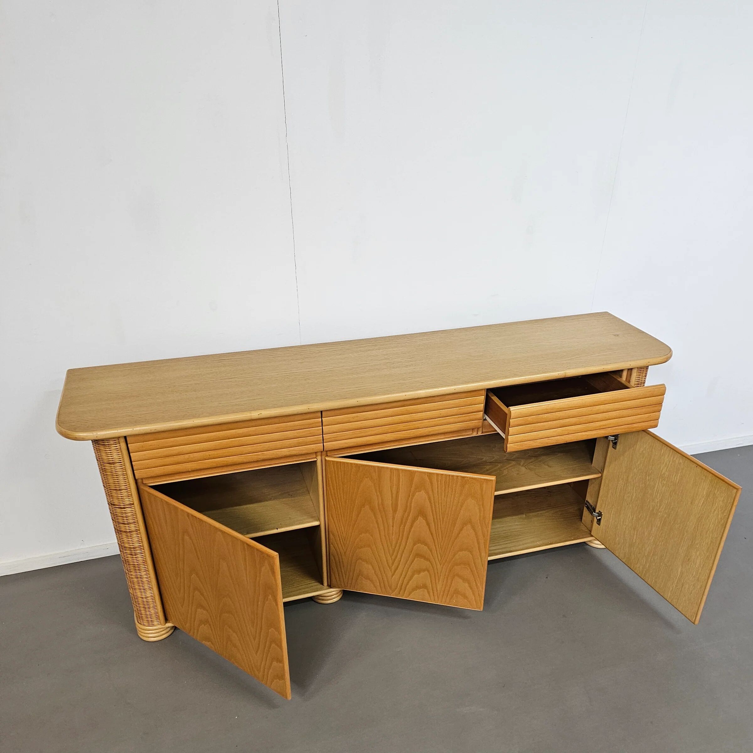 Wood / bamboo / rattan sideboard Roberti Rattan 1970s stunning condition