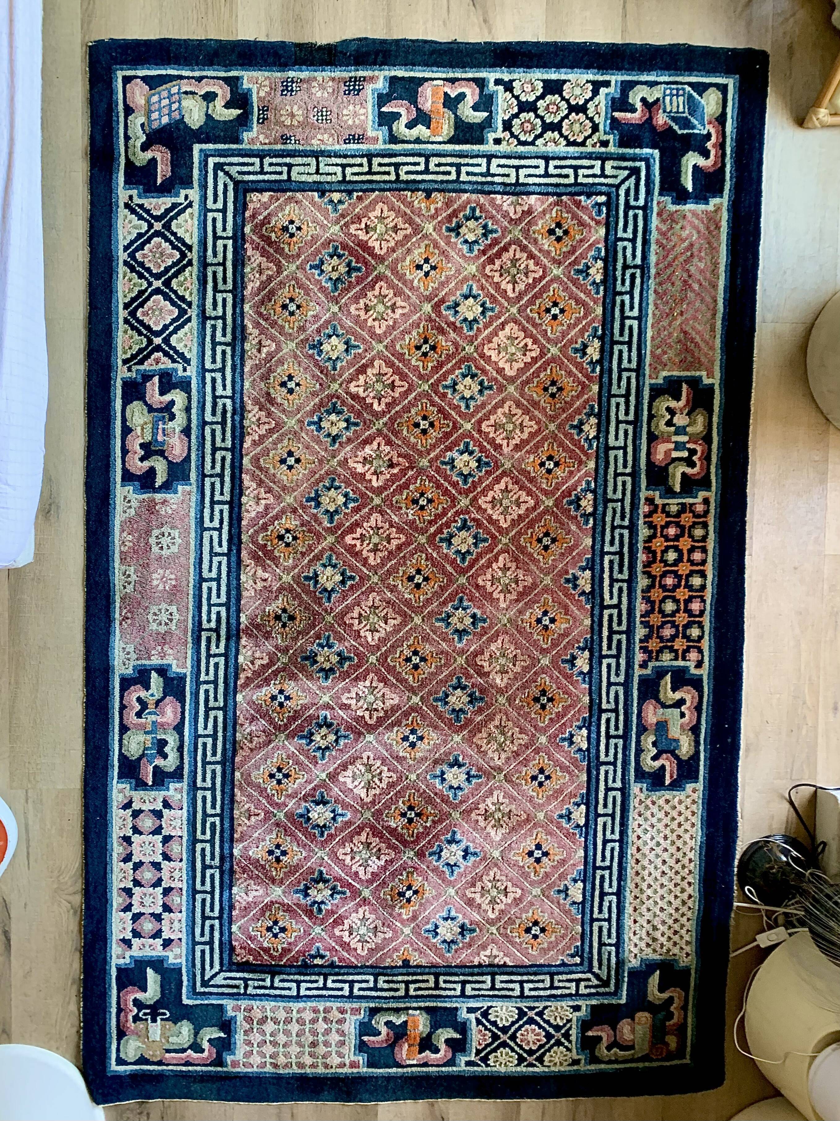 Handmade oriental carpet in wool 134 cm x 215 cm