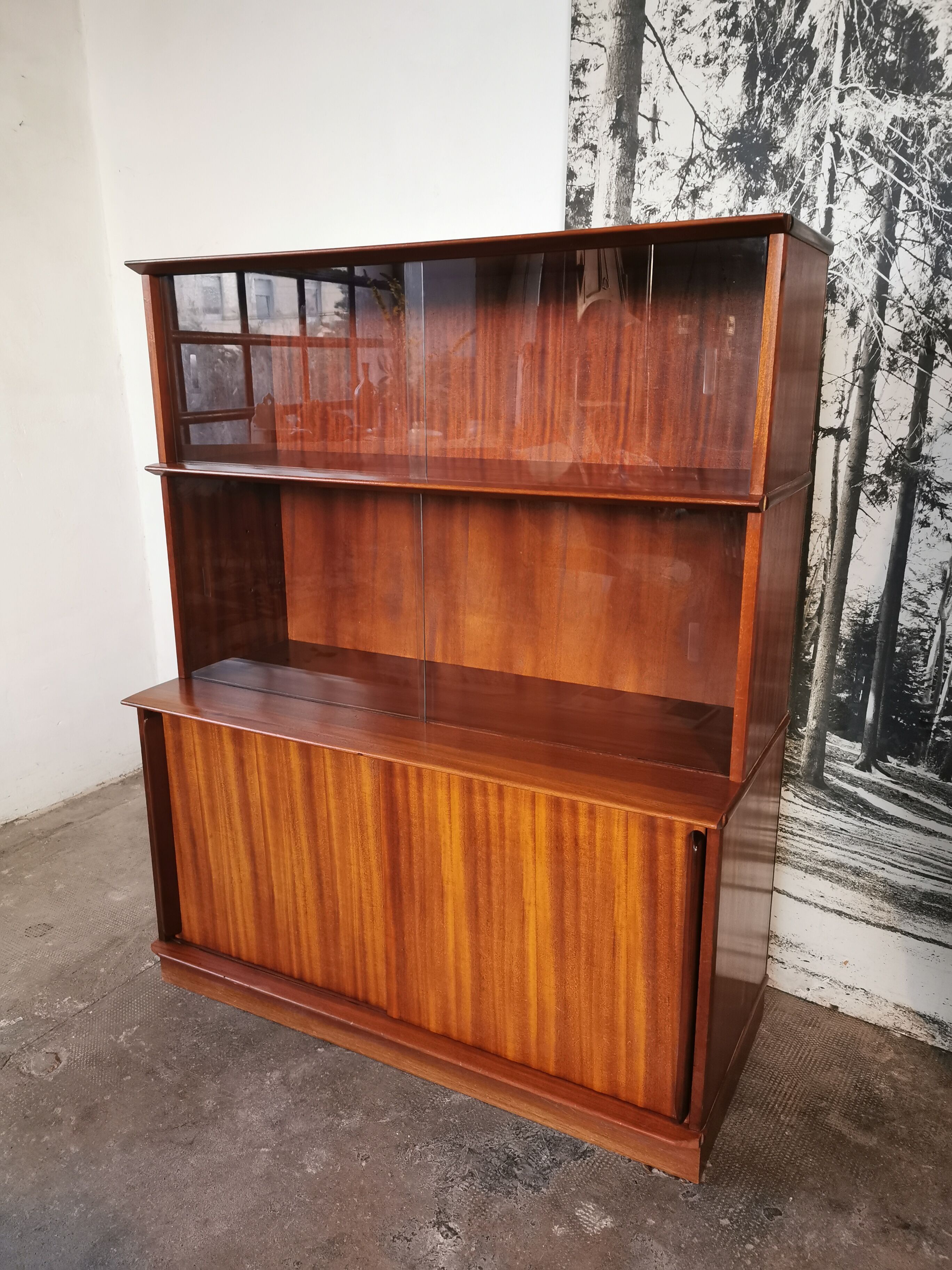 Vintage Oscar modular library