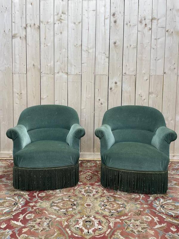 Pair of Napoleon III style green velvet toad armchairs
