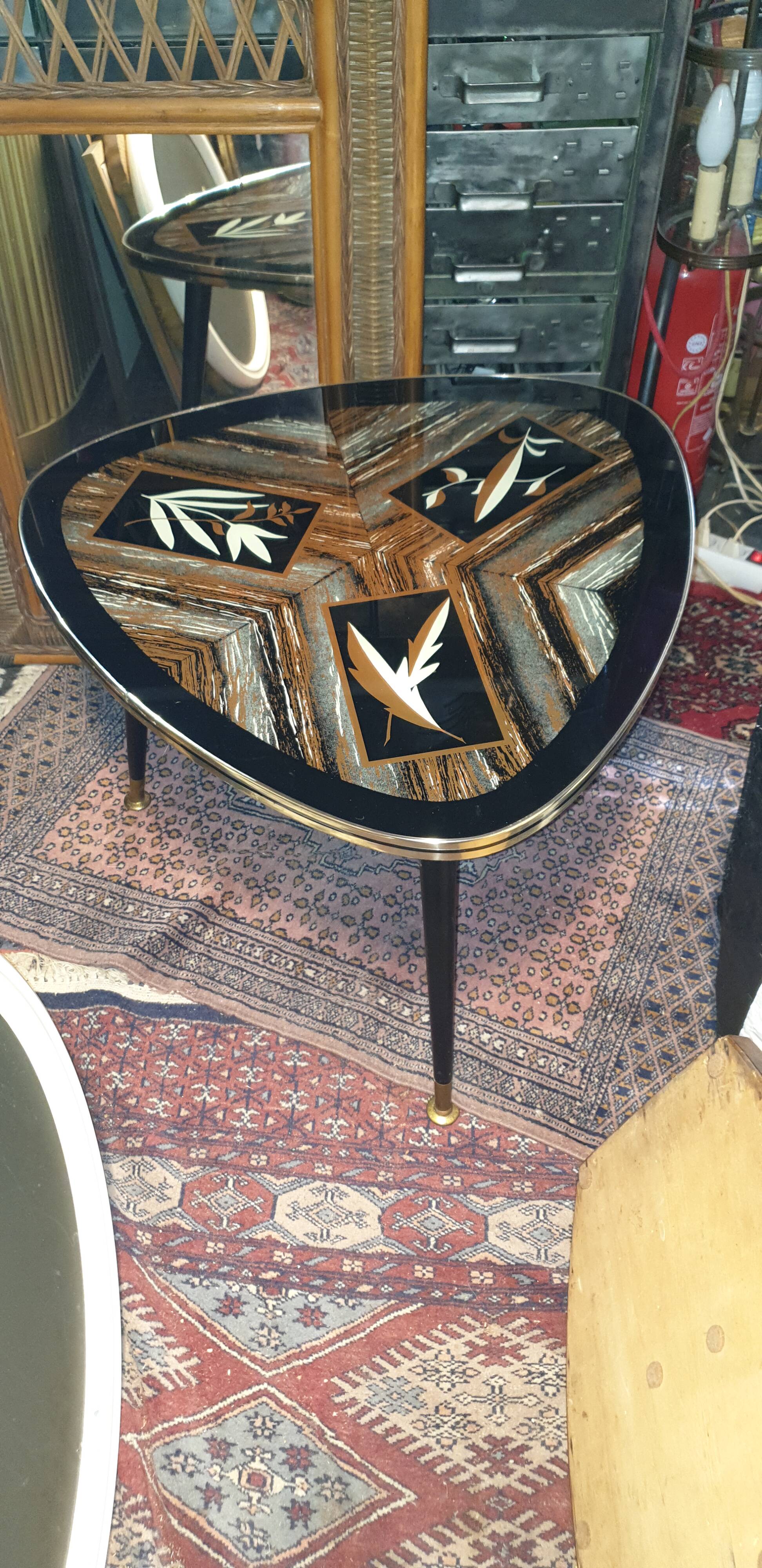 Coffee table year 50