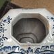 Large baluster vase with parrot - Holland, Delft 19th century
