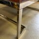 Table basse en cuir et chrome, années 1970