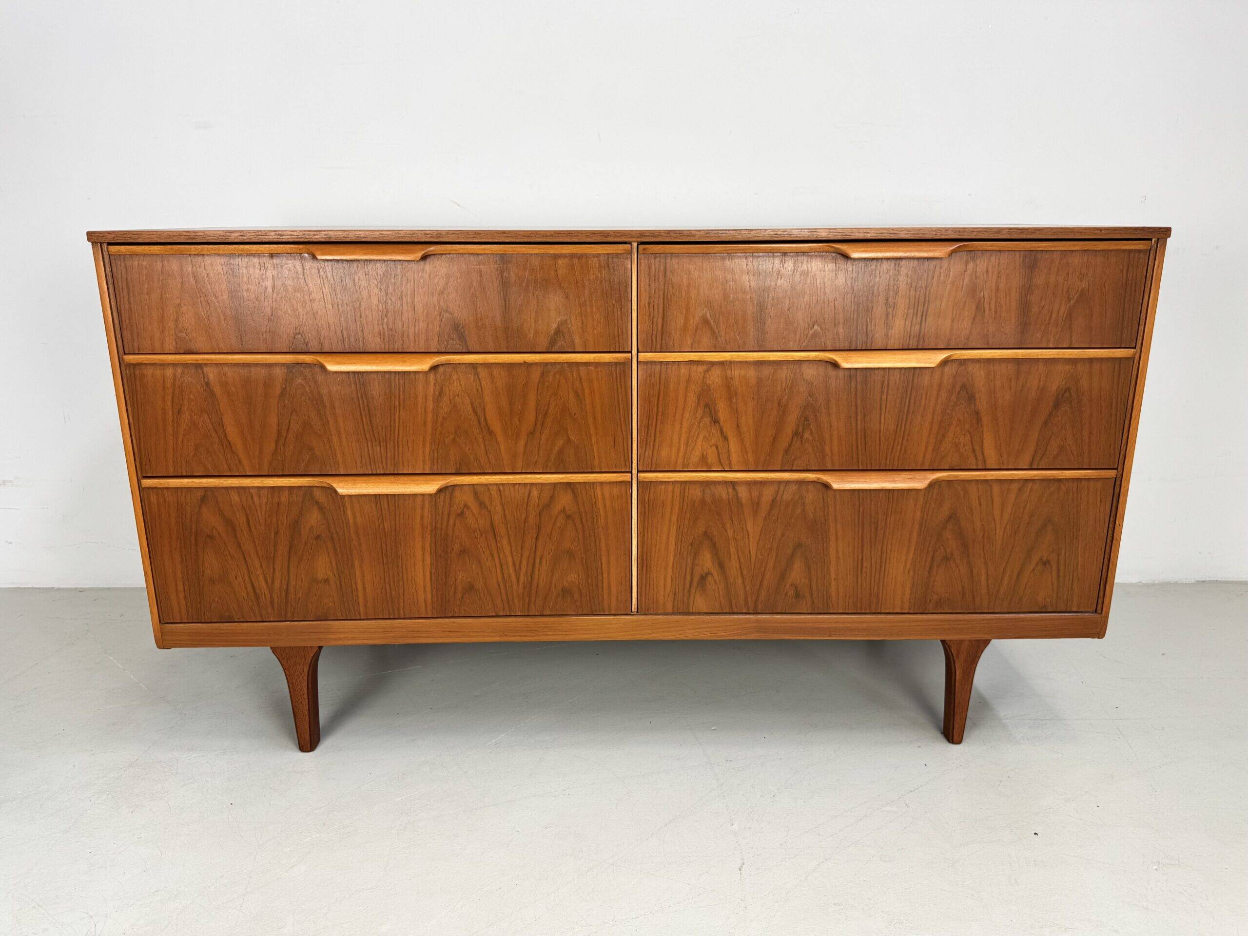 Vintage Austinsuite sideboard.