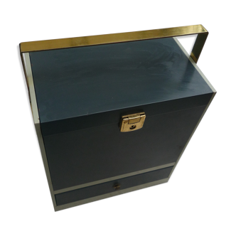 Put documents in metal vintage 70 s