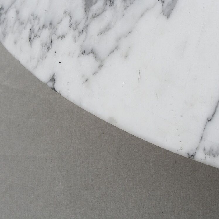 Oval Tulip coffee table, Eero Saarinen for Knoll International