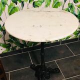Table bistrot en marbre blanc et fonte