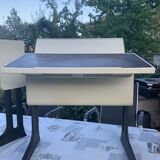 Adjustable desk