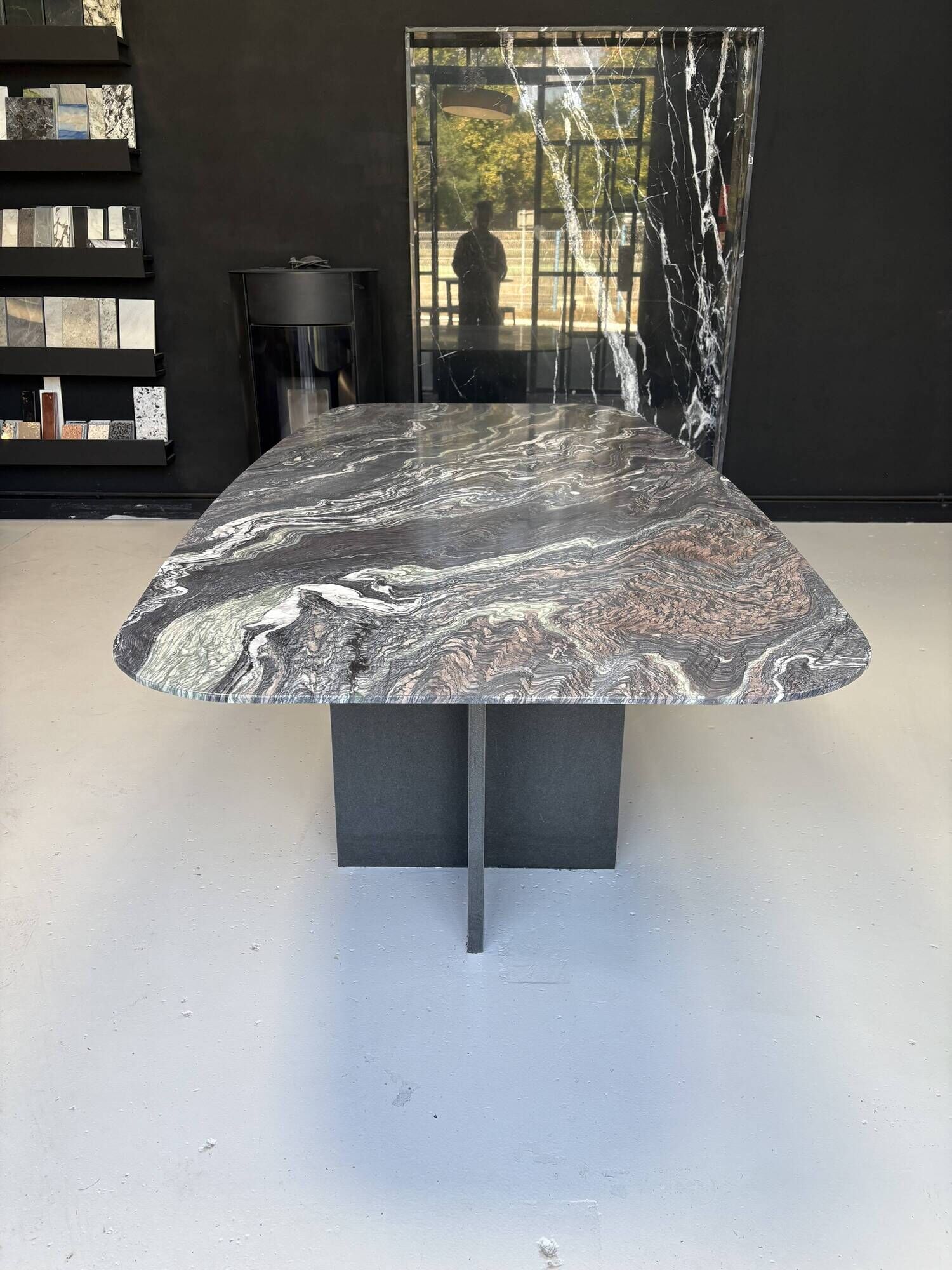 Cipolino Marble Table