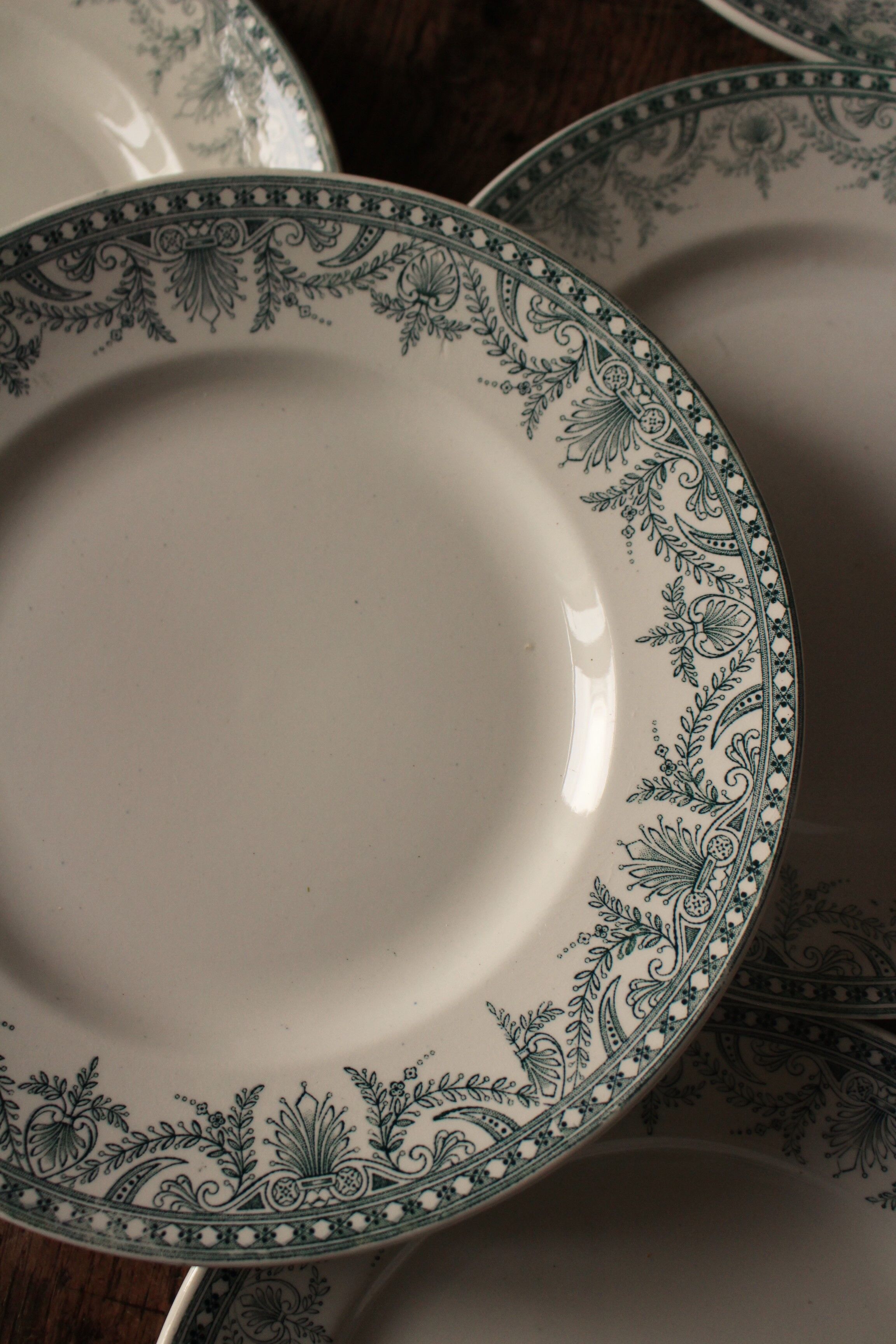 Lot 8 flat plates Green Iron Land Wilbur Mill of Wolves Hamage