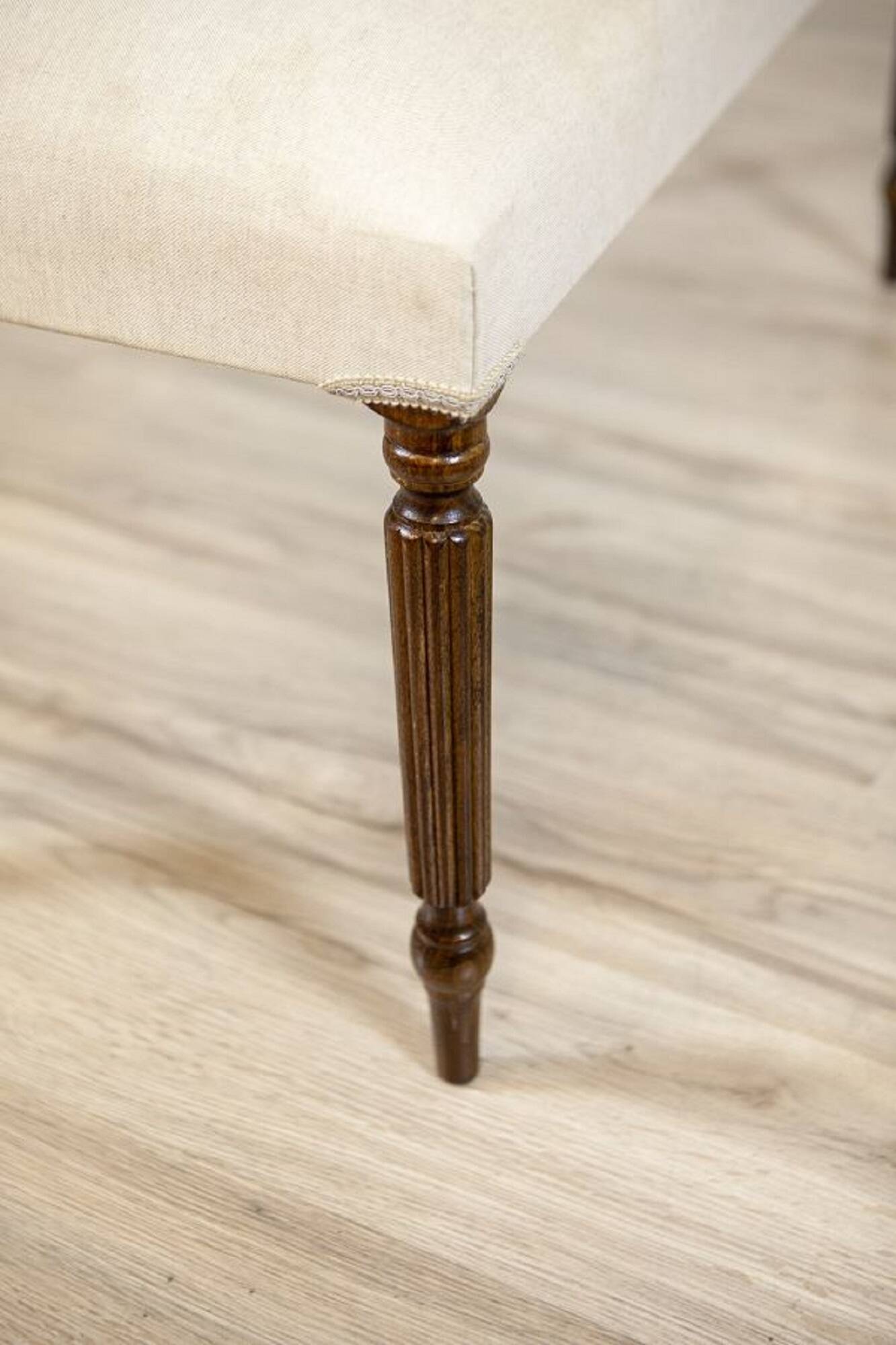 Mid-Century Neoclassical Louis XVI Style Bench with Cream Upholstery and Fluted