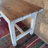 Farm table