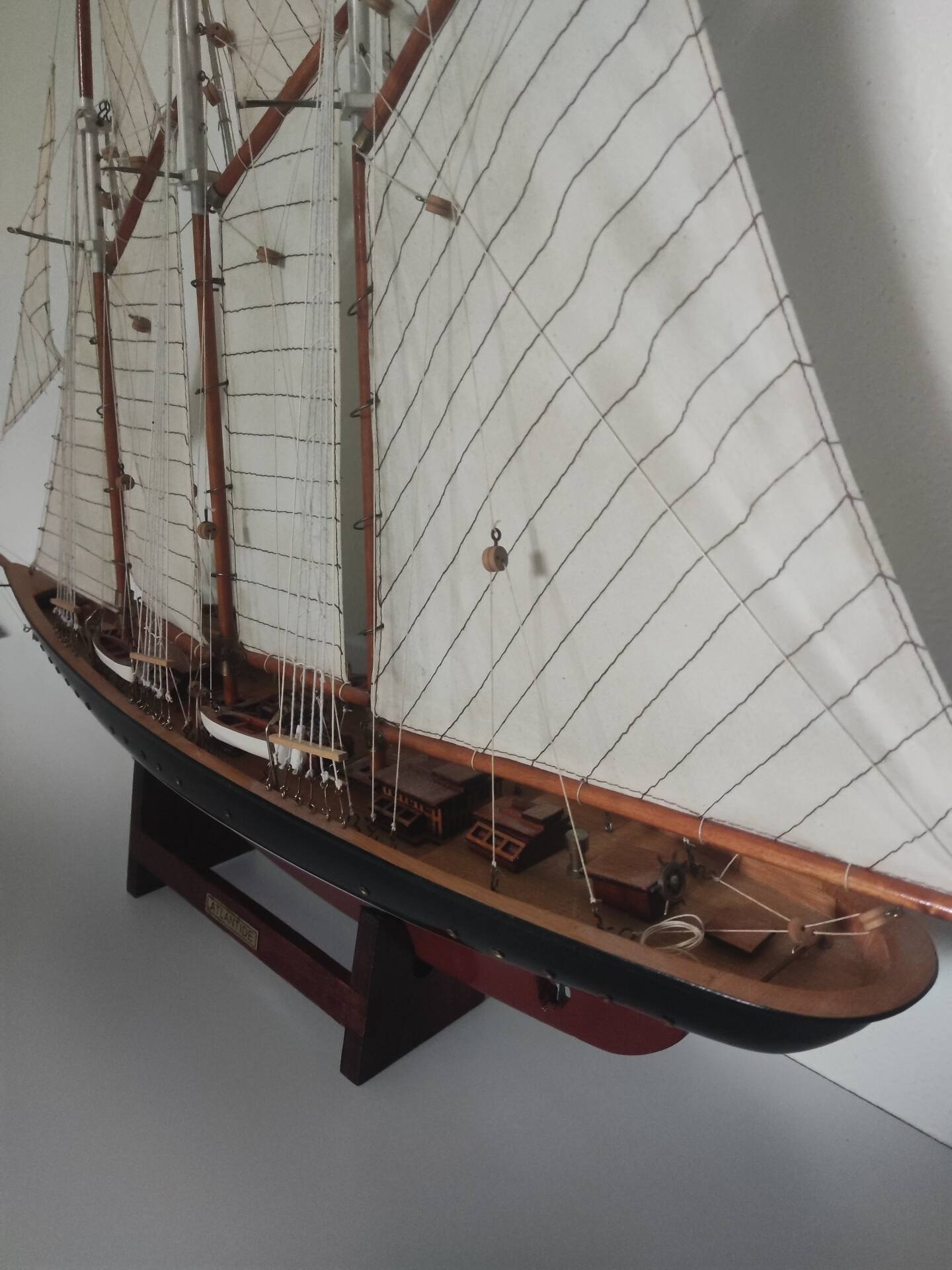 Collection model of the three-masted schooner L'Atlantide.