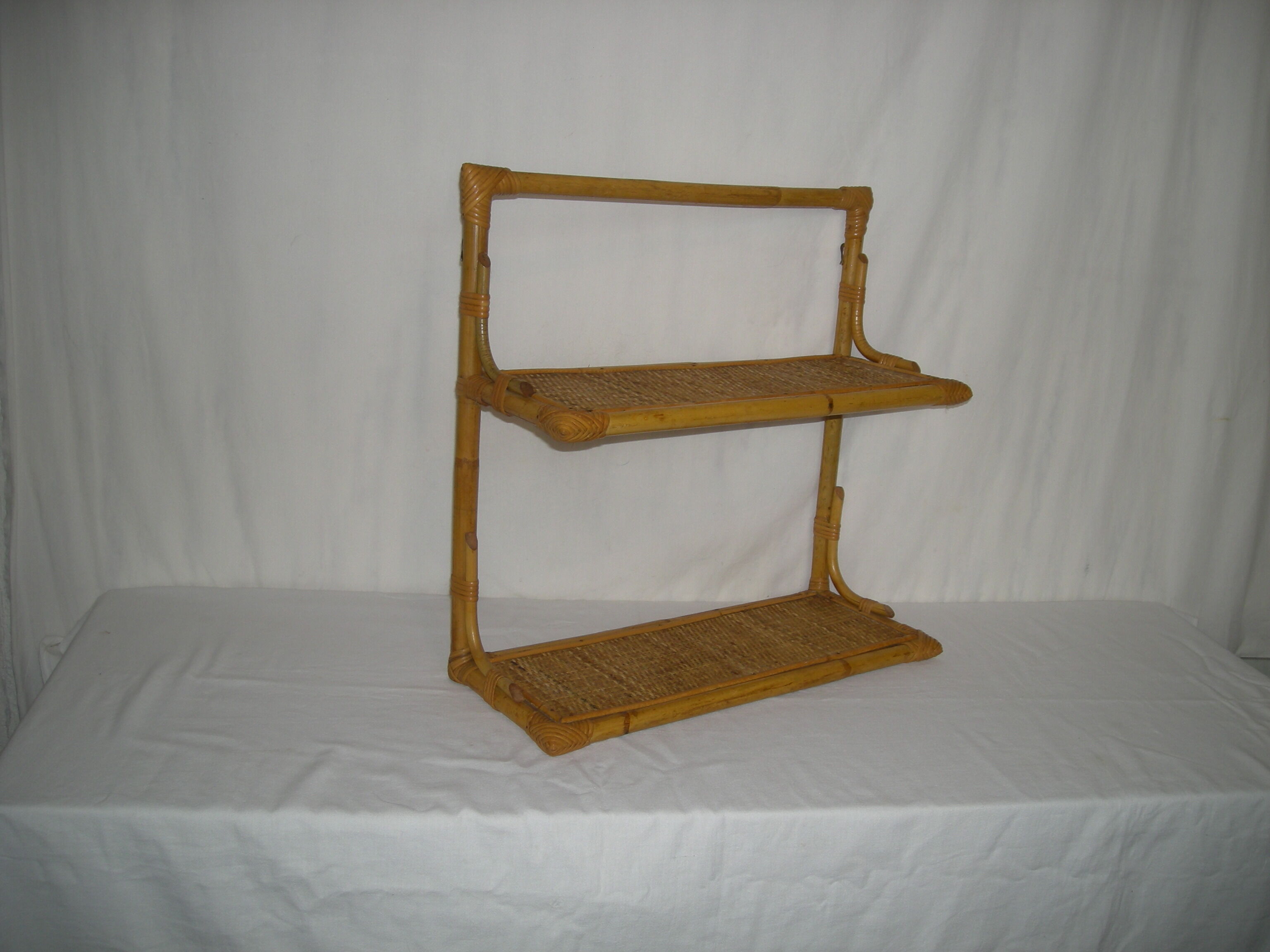 Rattan wall shelf - 60s bamboo