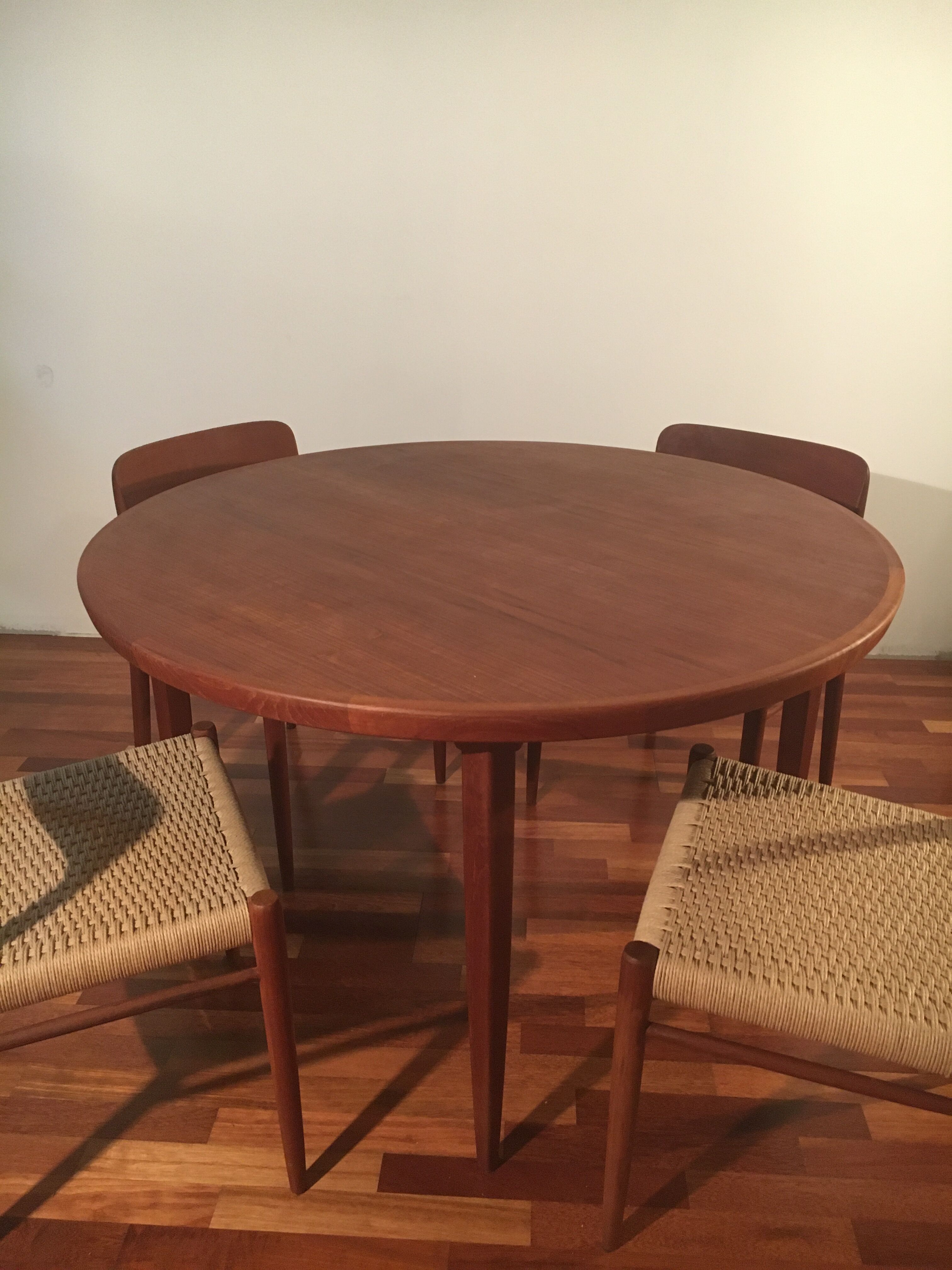 No.75 chairs & table by Niels Otto Muller for J.L. Mollers, 1950s