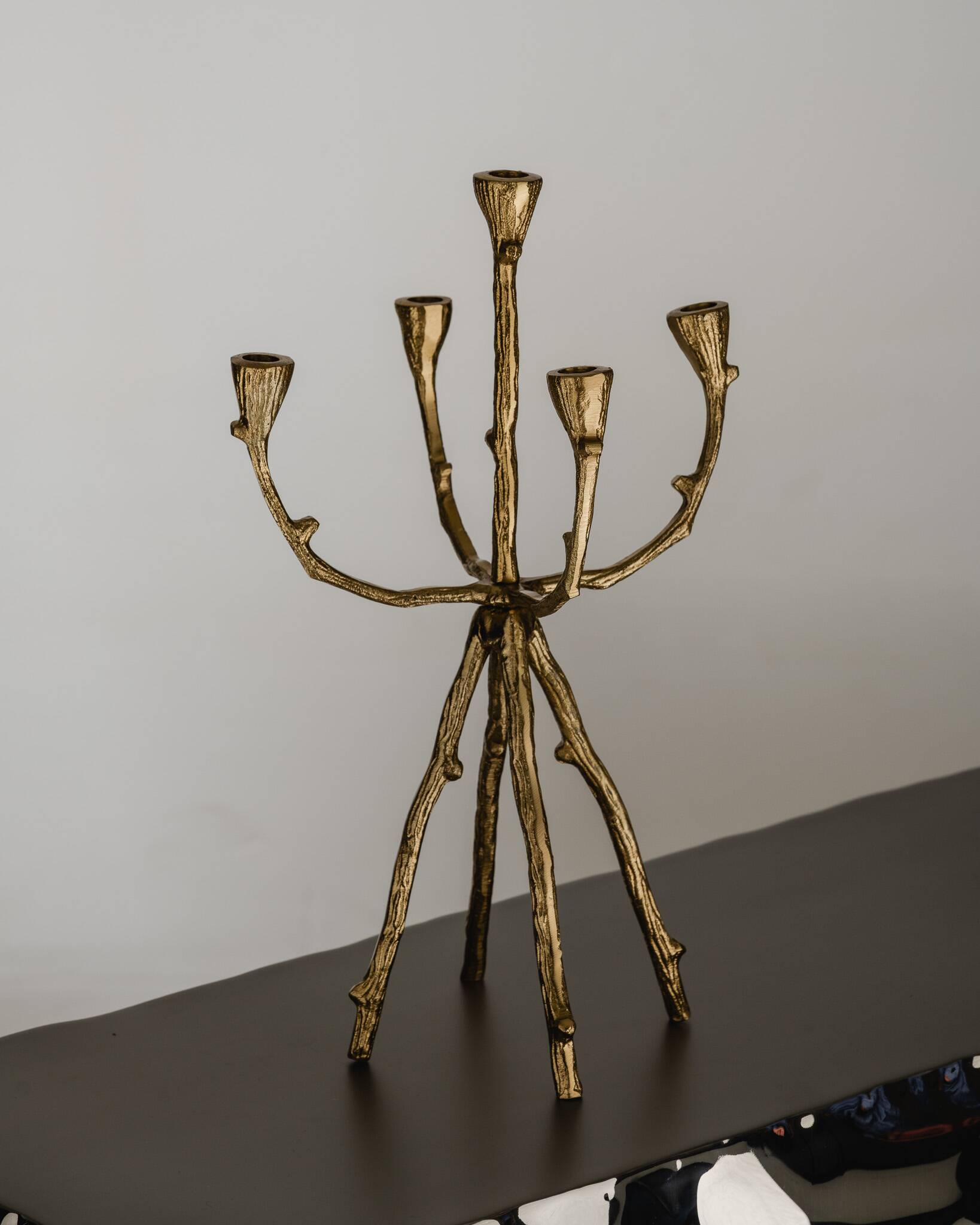 Chandelier 5 feux brutaliste en métal doré, 1970s
