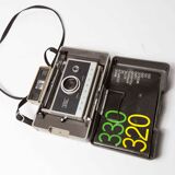 Camera polaroid automatic 330 land camera
