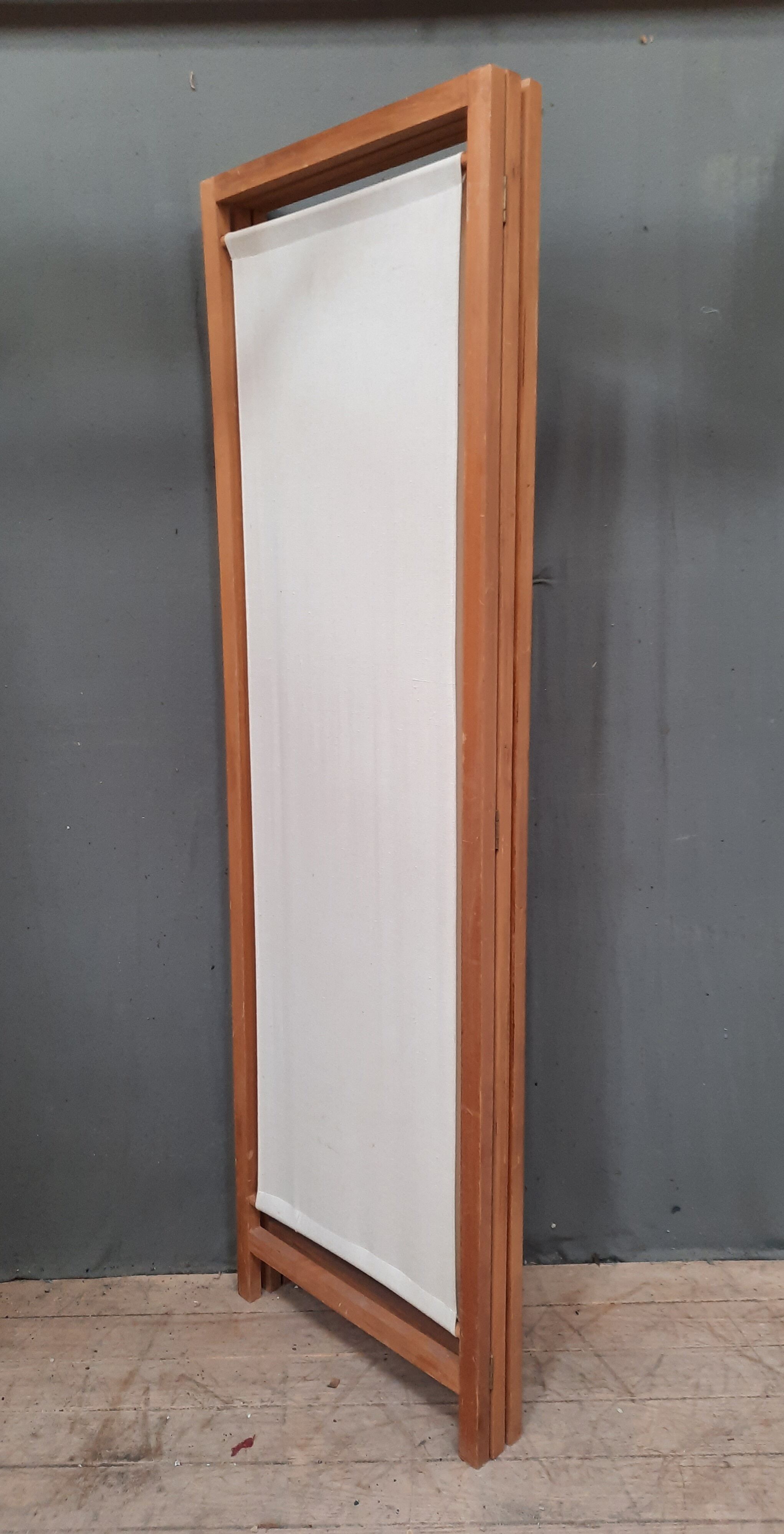 3-panel fabric screen