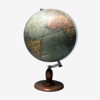 Globe earth 1940s