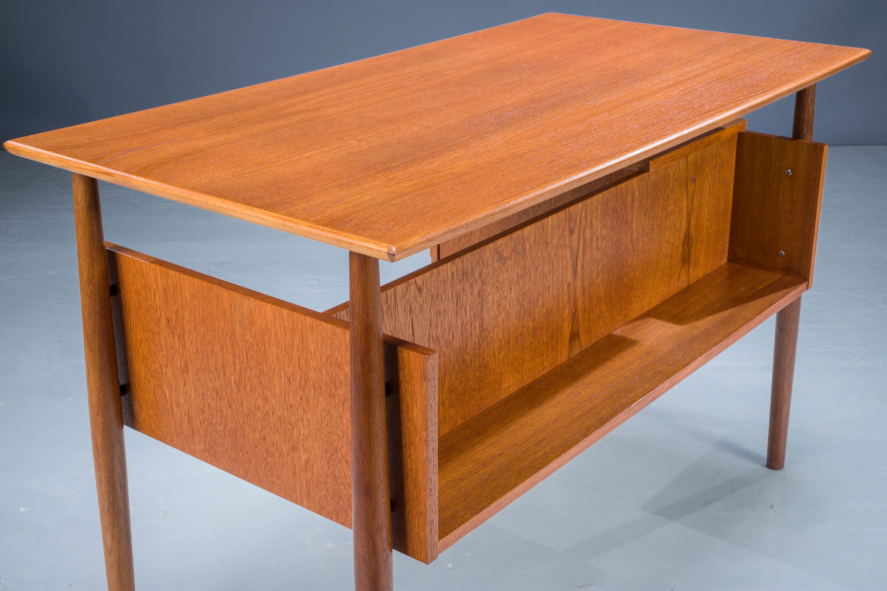 Mid-Century Teak Freestanding Desk, 1960s