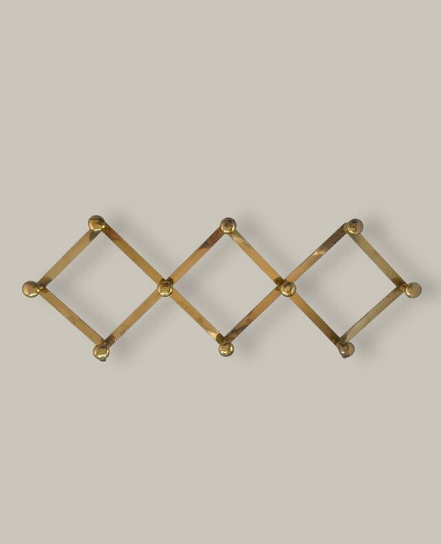 Brass accordion coat rack