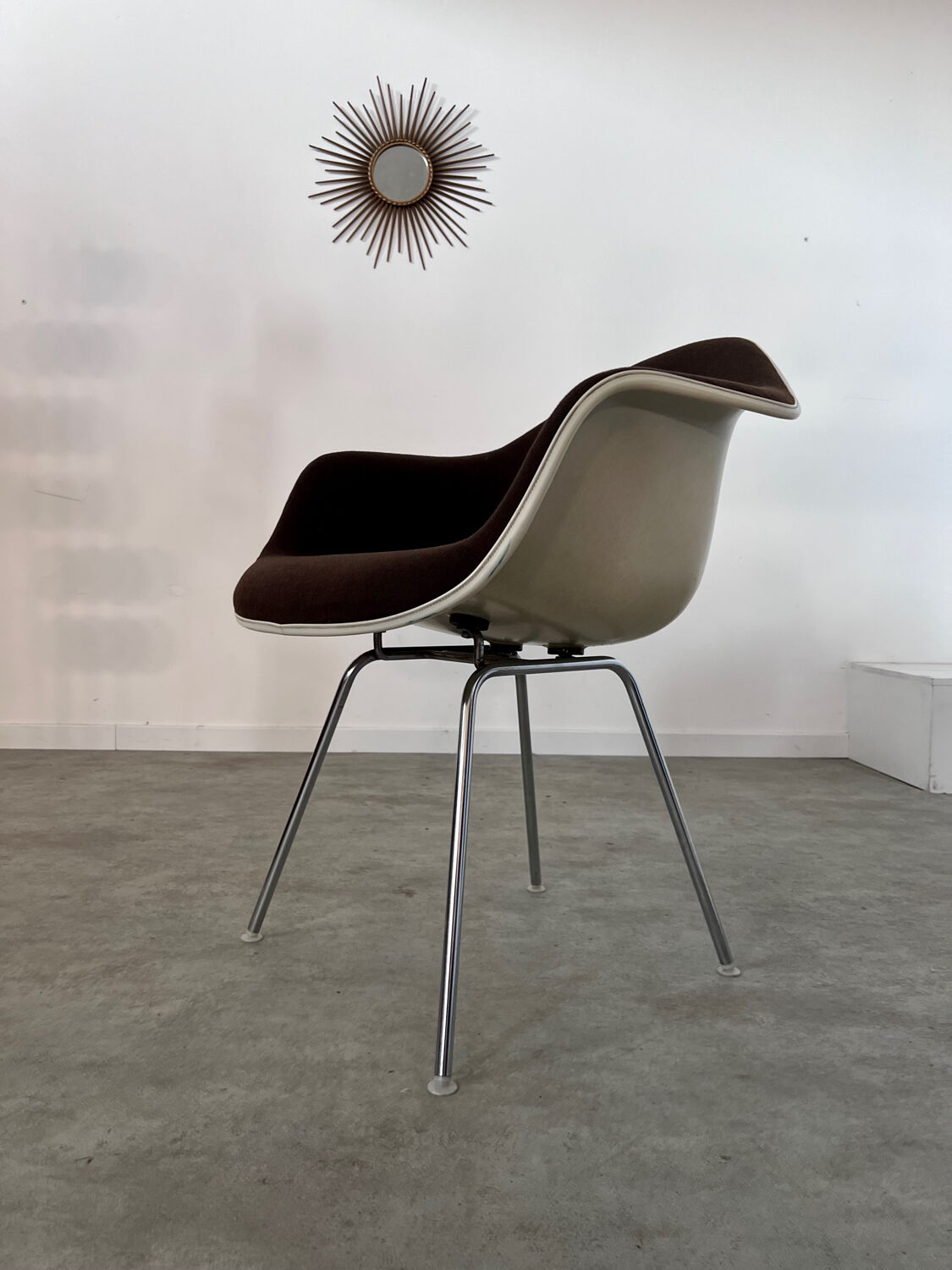 Old Charles and Ray Eames Vitra design armchair from the 70s fiberglass armchair fabric