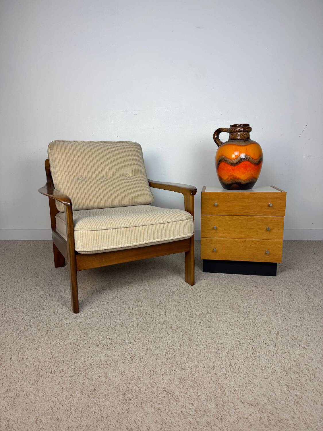 Vintage Scandinavian armchair from the 1960s.