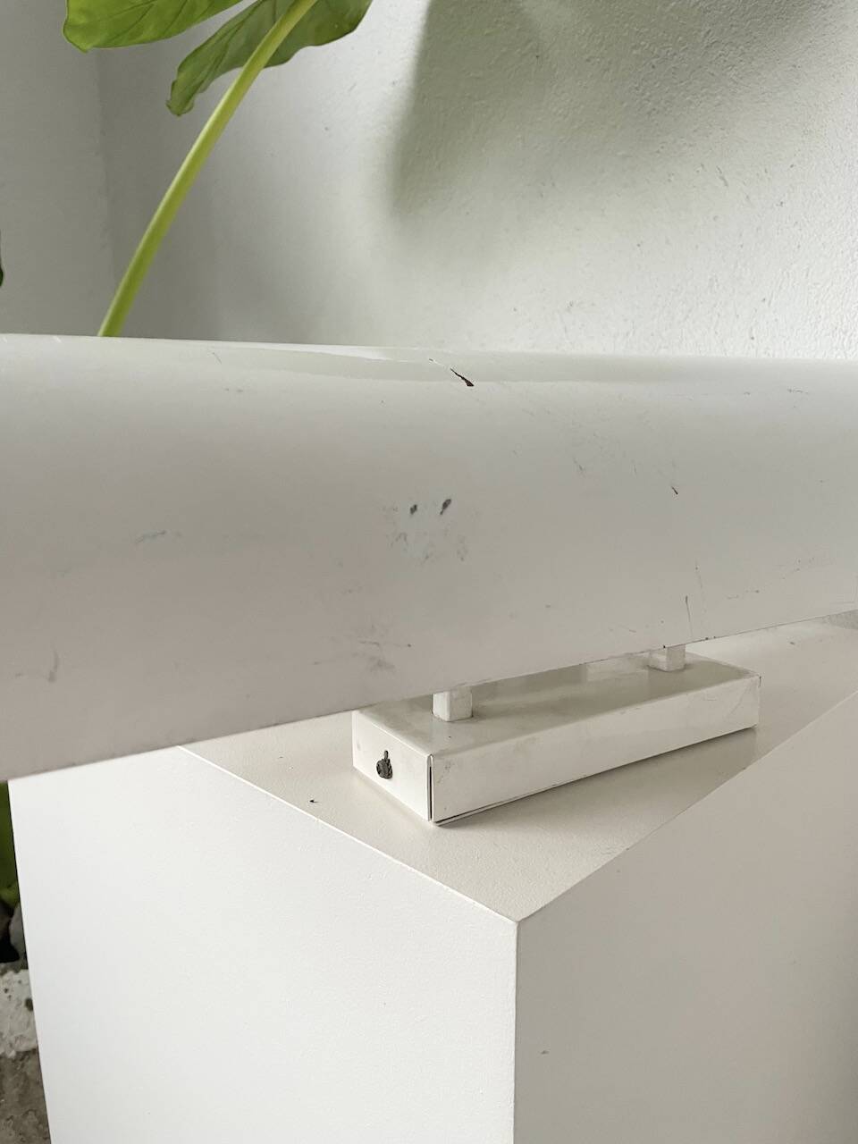 Pair of Parscot wall lights in white lacquered metal from the 80s