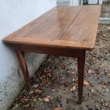 Farm table